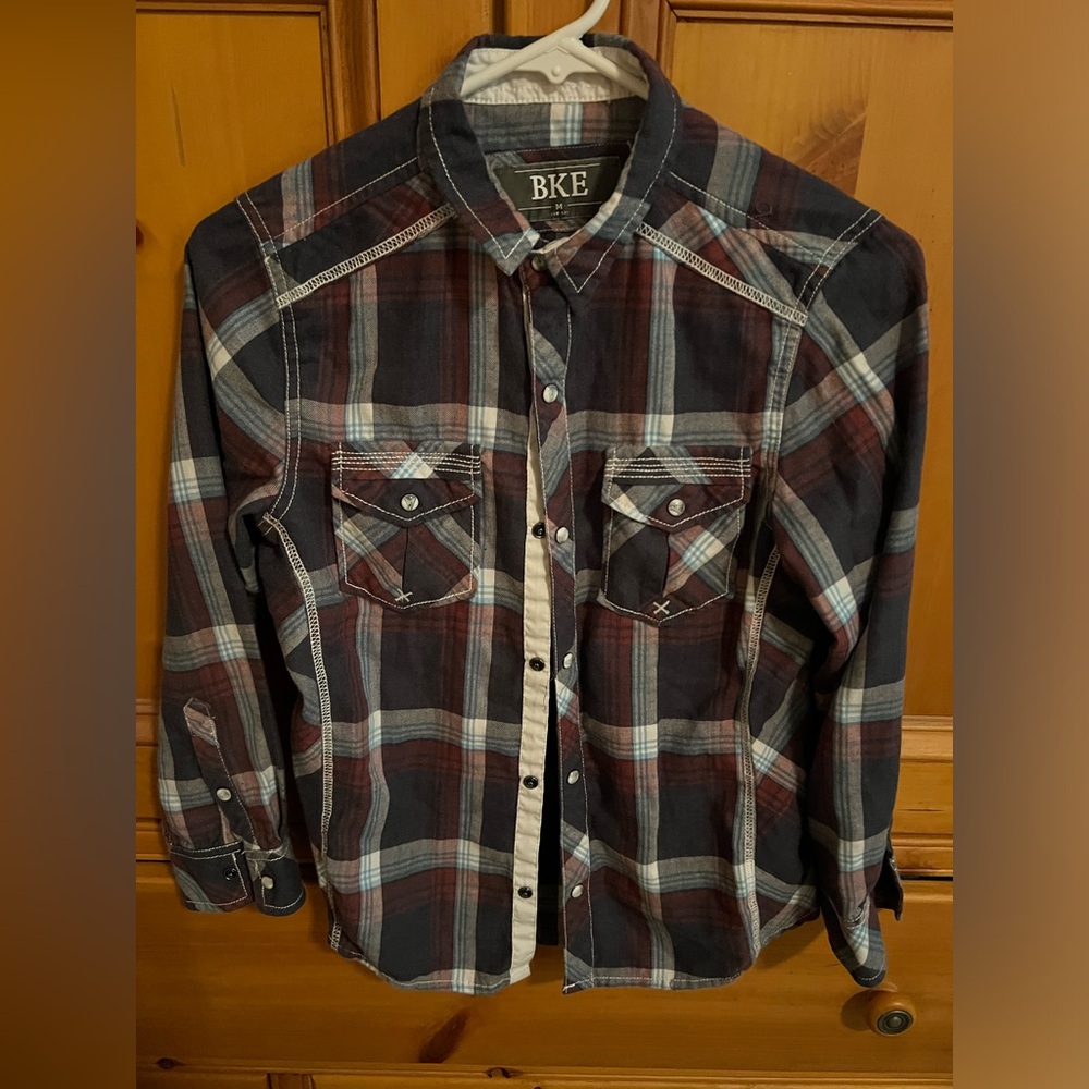 Medium BKE pearl snap long sleeve shirt